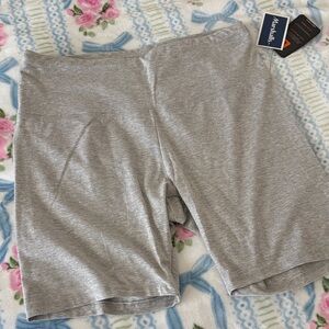 Gray biker short leggings